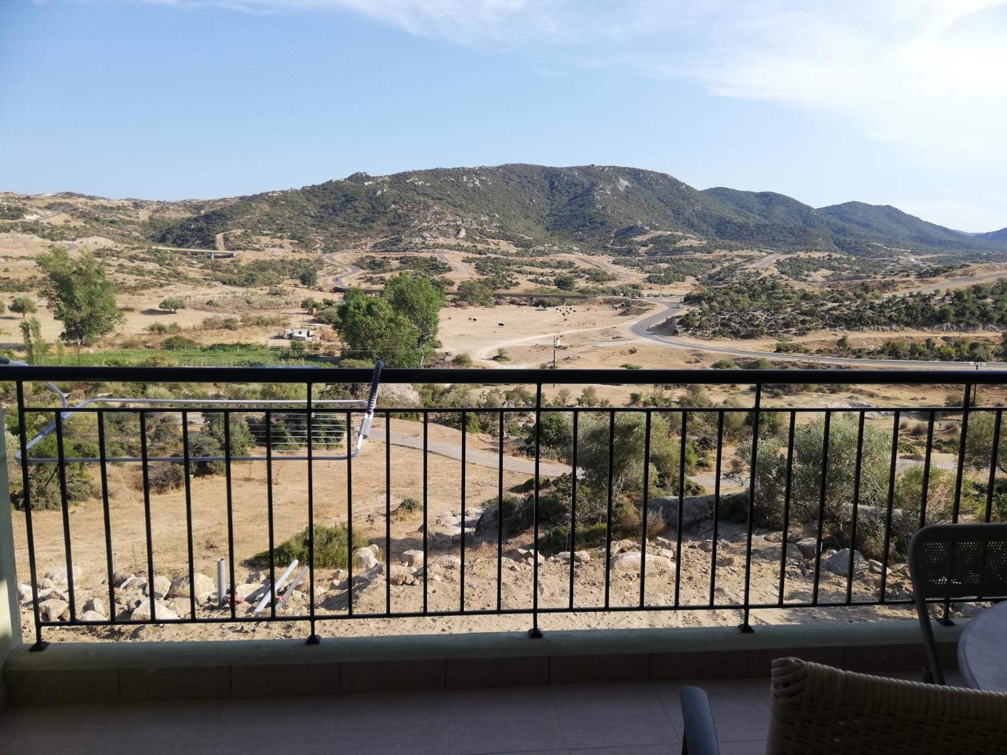Efthea Valley Apartment