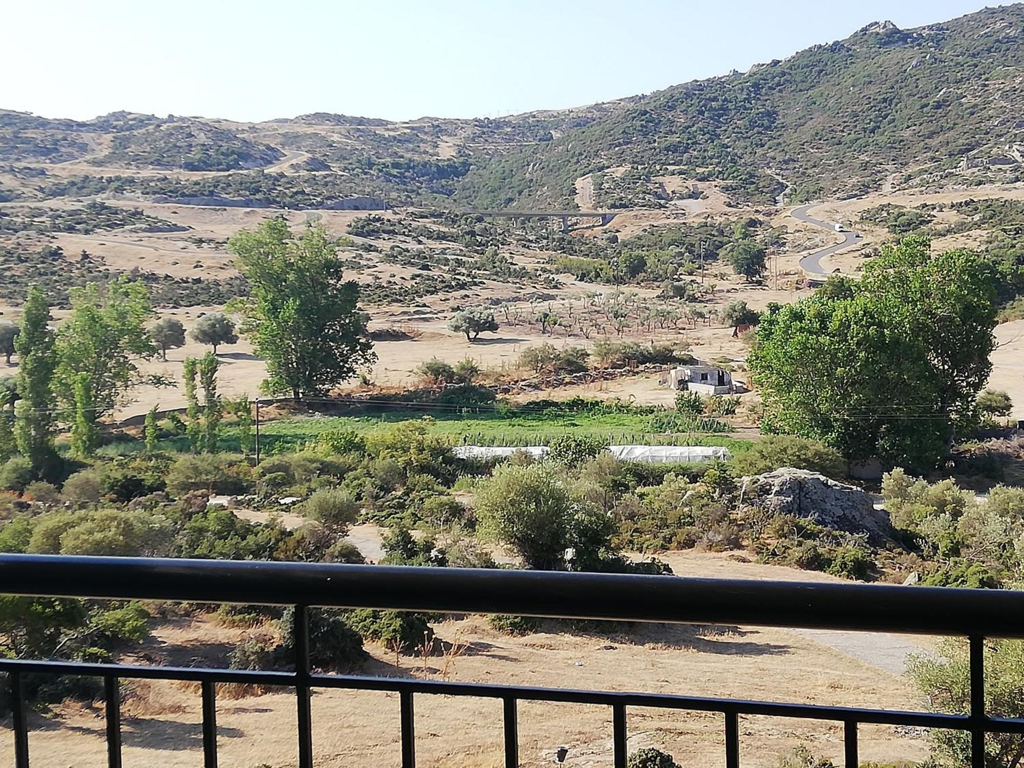 Efthea Valley Apartment *