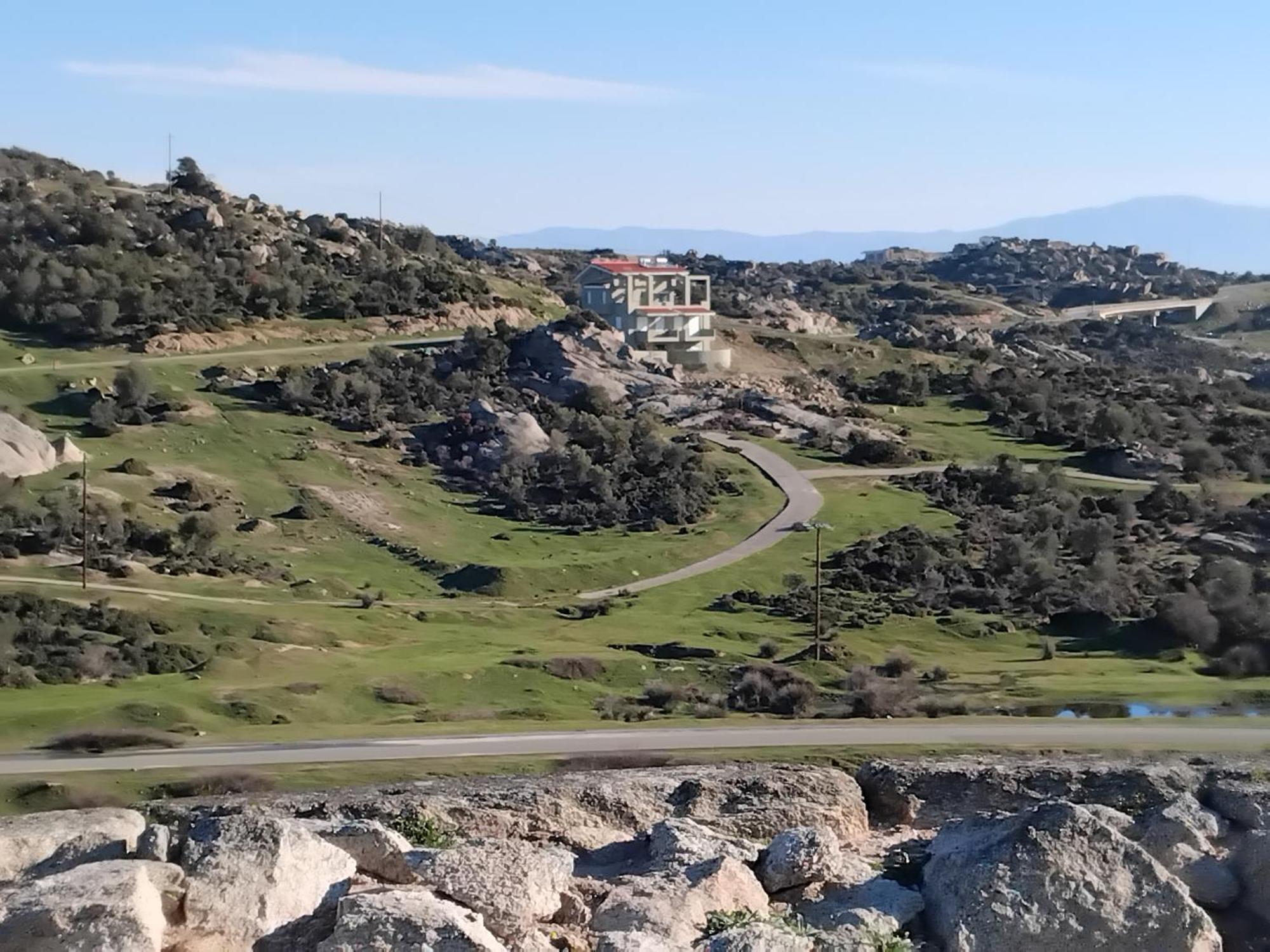 Efthea Valley